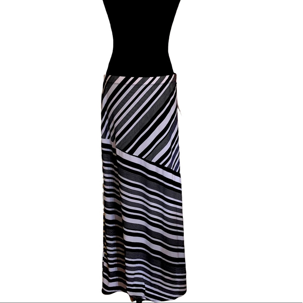 NWT Joe B black and white maxi skirt